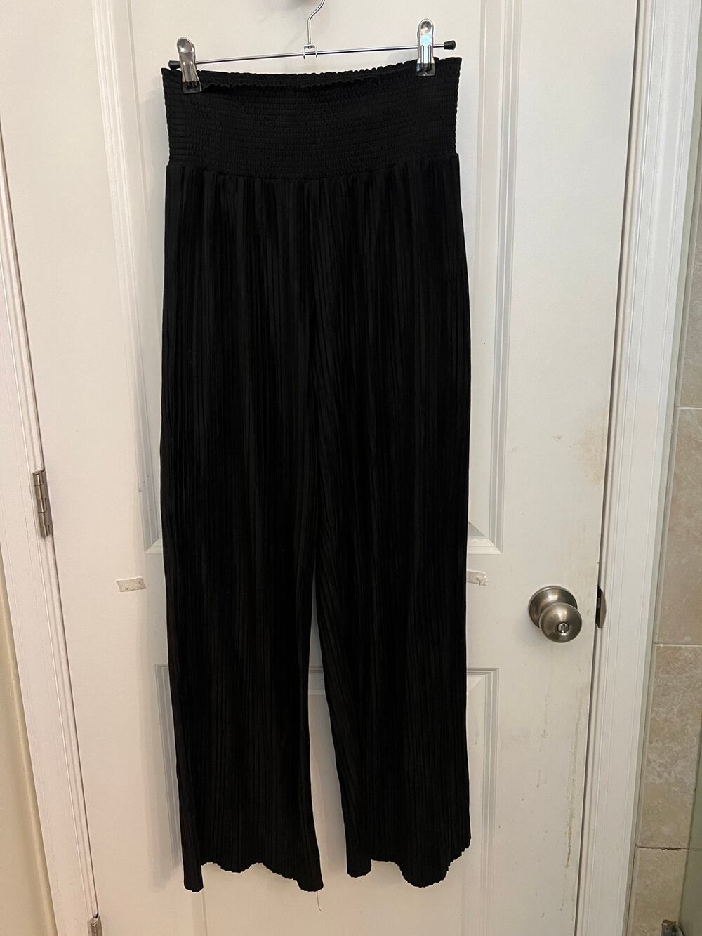 Sundays effortless elastic waist wide leg pleated pants S Black Boho chic Lounge